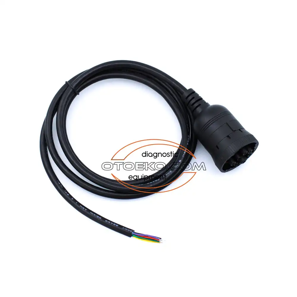 Ucu Açık Renkli Kablolar